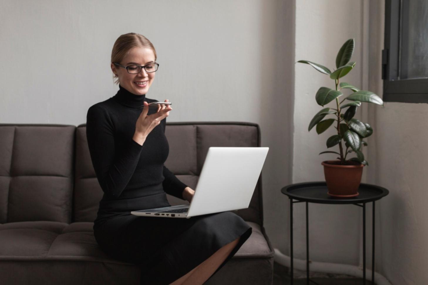 Team-Meeting bei der Entwicklung von Finanzlösungen
